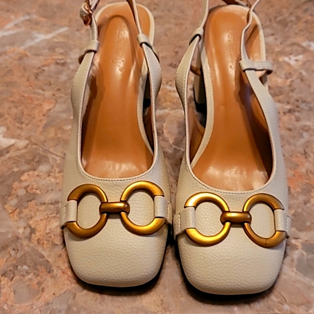 Ventura shoes size 7